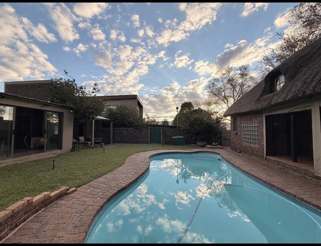 4 BEDROOM HOUSE FOR SALE IN AVIARY HILL